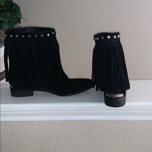 Michael Kors Shoes - Micheal kors boots size 8 in women’s Michael Kors Shoes - Micheal kors boots size 8 in women’s